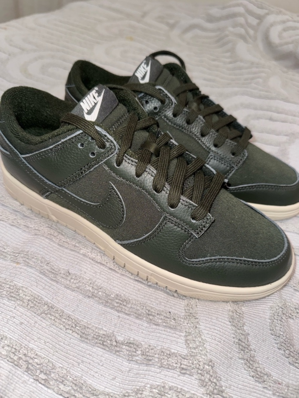 Nike Men's Low-Top Sneakers in Dark Green with Cream Sole